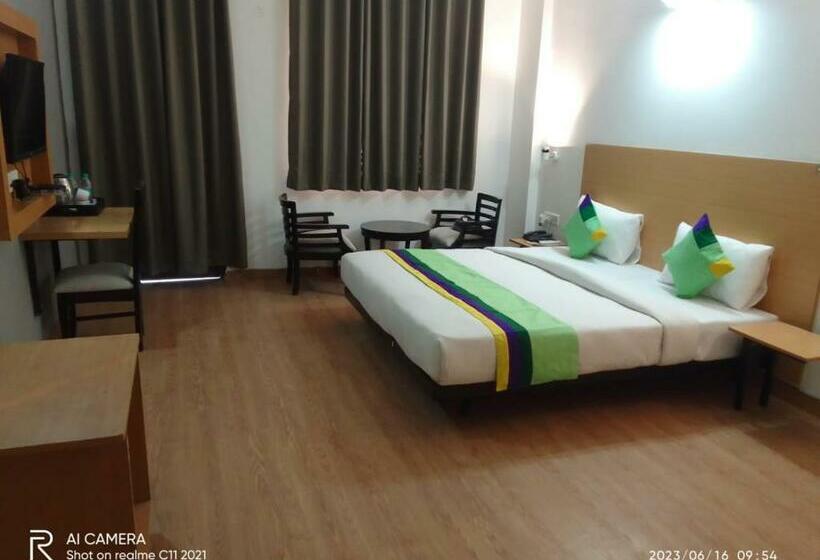 Delüks Oda, Noida Express