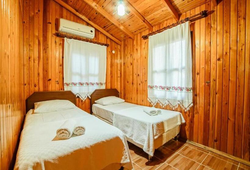 Семейное Бунгало, çuhadar Ahşap Evleri̇