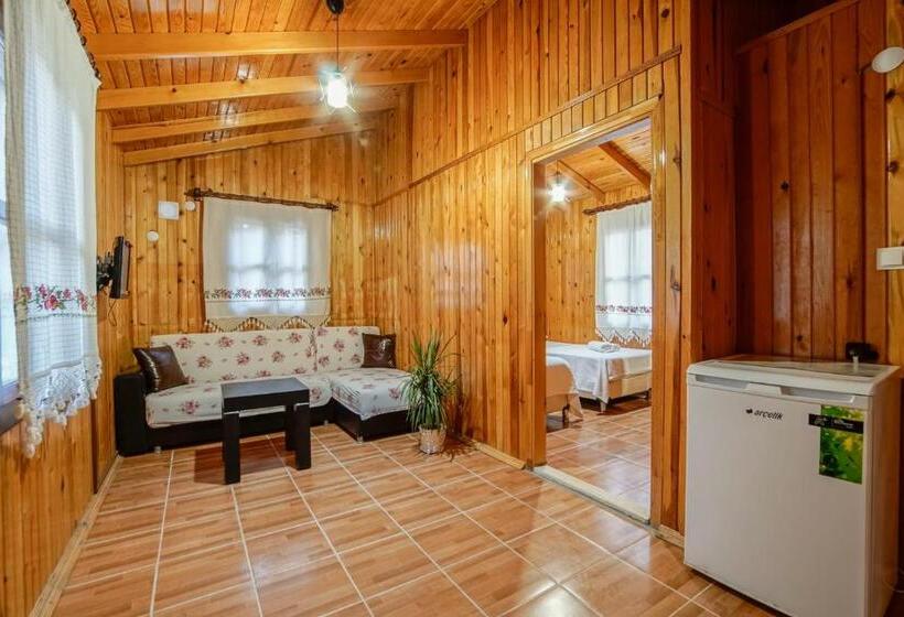 Семейное Бунгало, çuhadar Ahşap Evleri̇