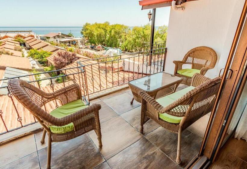 Triple Room Sea View, çuhadar Ahşap Evleri̇