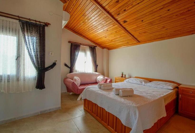 Triple Room Sea View, çuhadar Ahşap Evleri̇