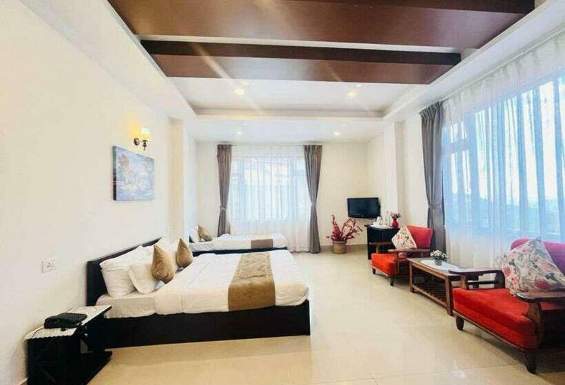 豪华三人间, Maplewood Hotel & Spa