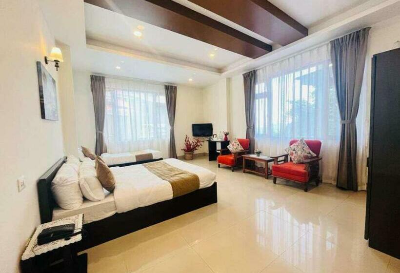 豪华三人间, Maplewood Hotel & Spa