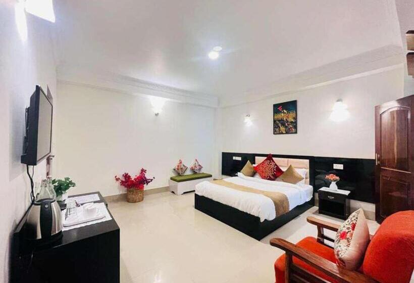 带阳台套房, Maplewood Hotel & Spa