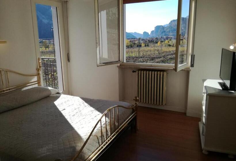 غرفة عائلية مطلّة علي الجبل, Aktiv Hotel Eden