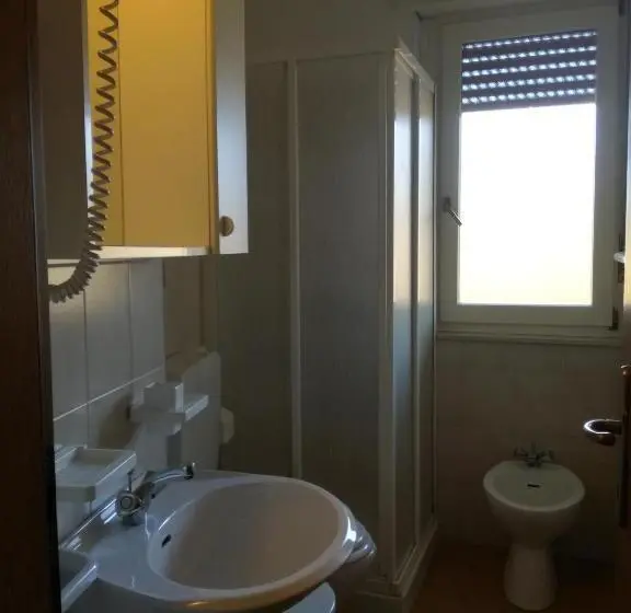 エコノミールーム, Aktiv Hotel Eden