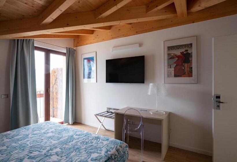 标准间带湖景, Foresteria Lago Di Como