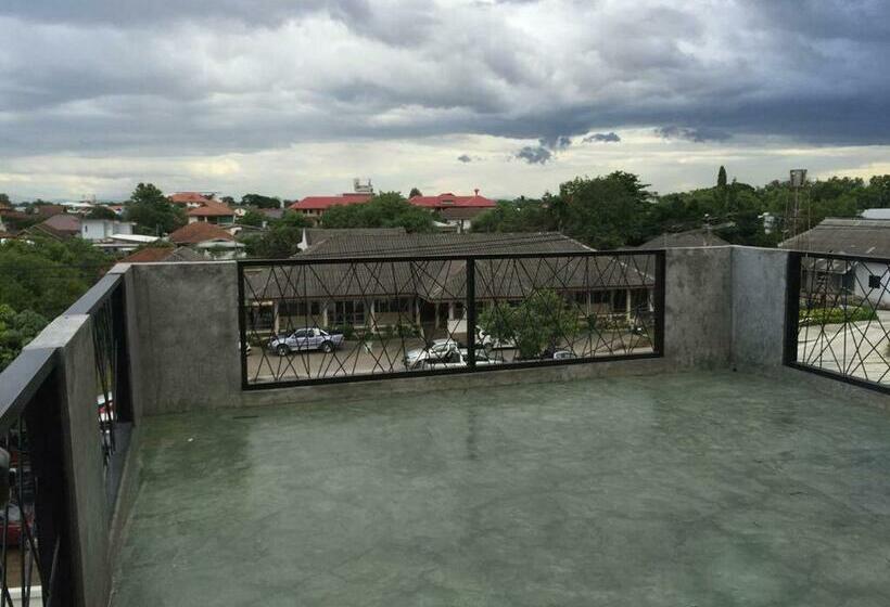 غرفة قياسية رباعية, Chiangmai Hometel