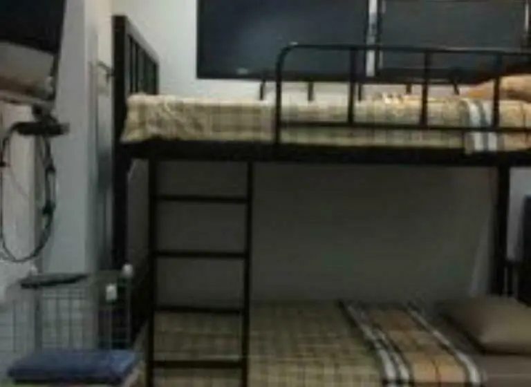חדר סטנדרט לארבעה, Chiangmai Hometel