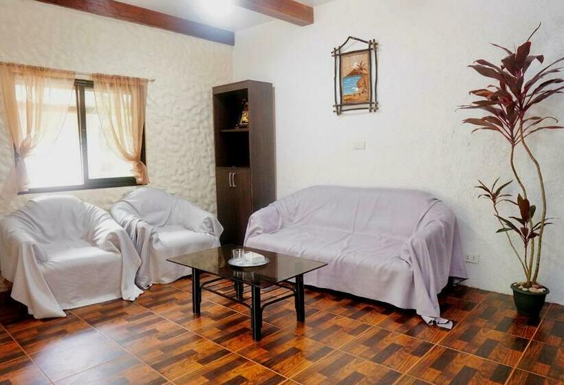 فيلا ديلوكس غرفة نوم, Flower Garden Resort