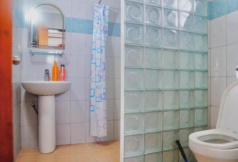 بنجلو ديلوكس, Flower Garden Resort