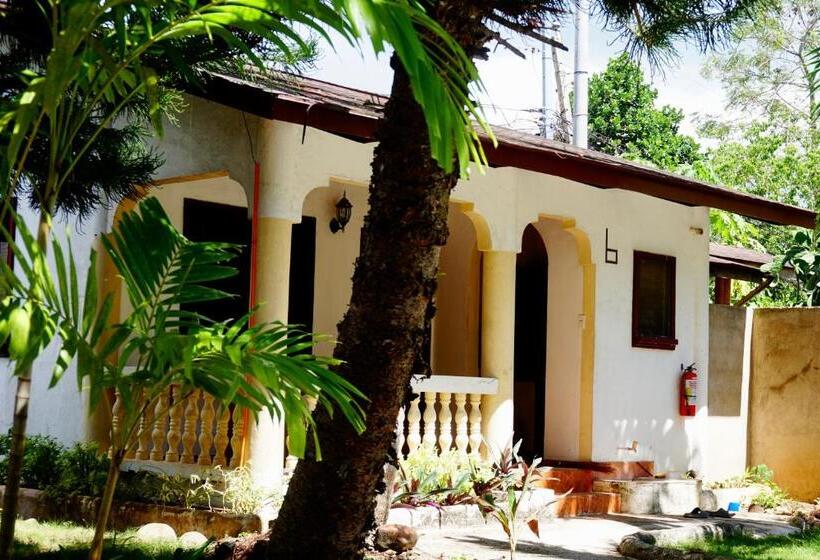 بانگلوی سوپریور, Flower Garden Resort