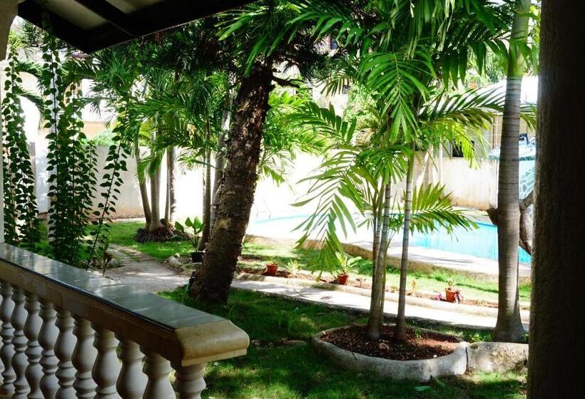بانگلوی لوکس, Flower Garden Resort