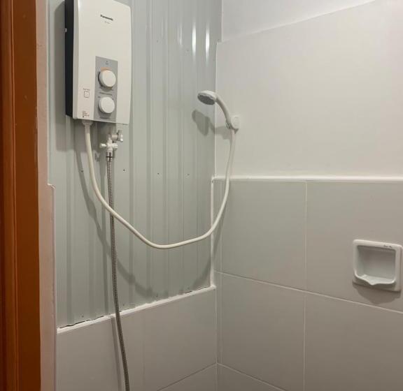 Номер Стандарт, Lr Hostel And Cafe