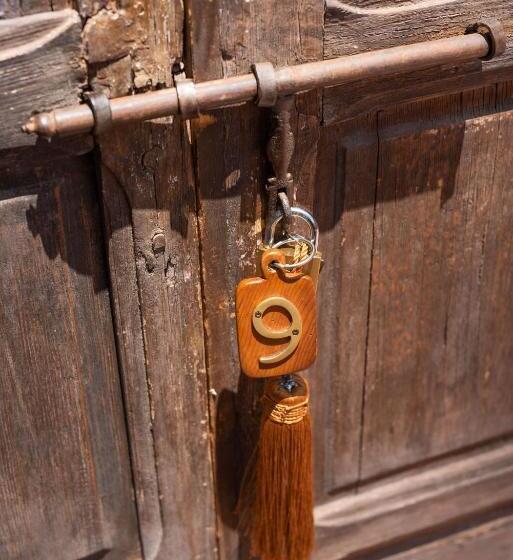 Номер Superior, Jnane Allia