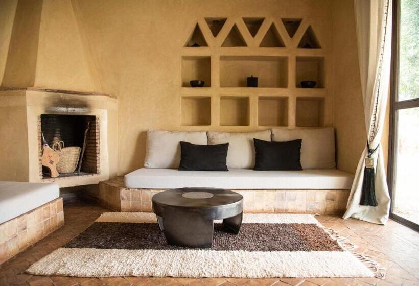 Студия Deluxe, Jnane Allia