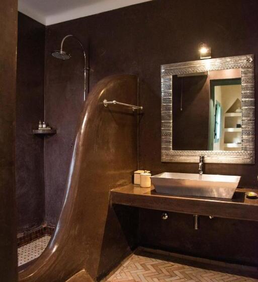 Студия Deluxe, Jnane Allia