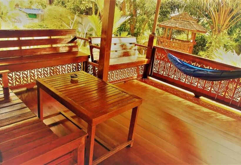 Номер Стандарт с Террасой, Cozy Garden Resort