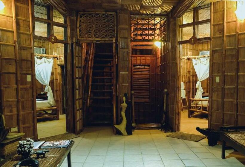 סוויטה, Flower Island Resort