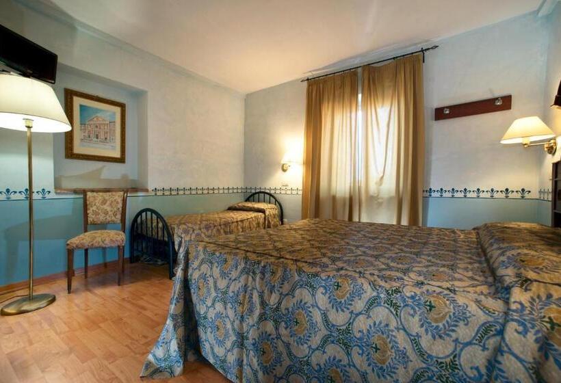 اتاق استاندارد سه نفره, Country House La Padronale Del Rivo