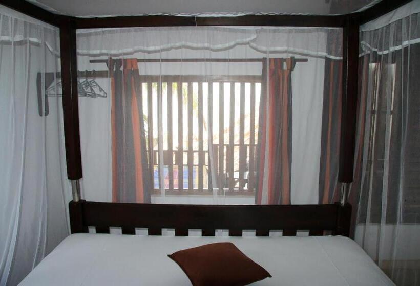 اتاق خانوادگی با چشمانداز دریا, Shiva S Beach Cabanas