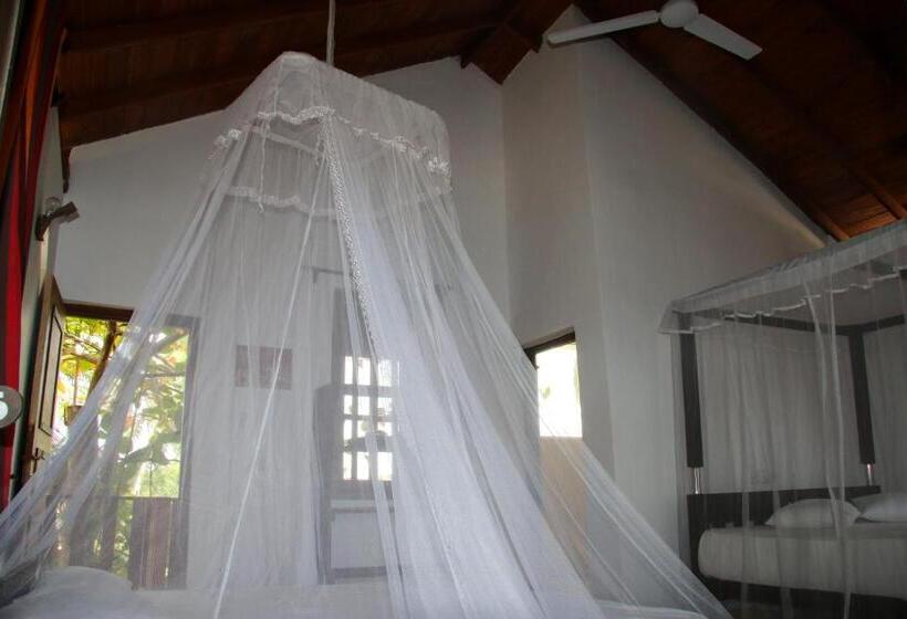 اتاق خانوادگی با چشمانداز دریا, Shiva S Beach Cabanas