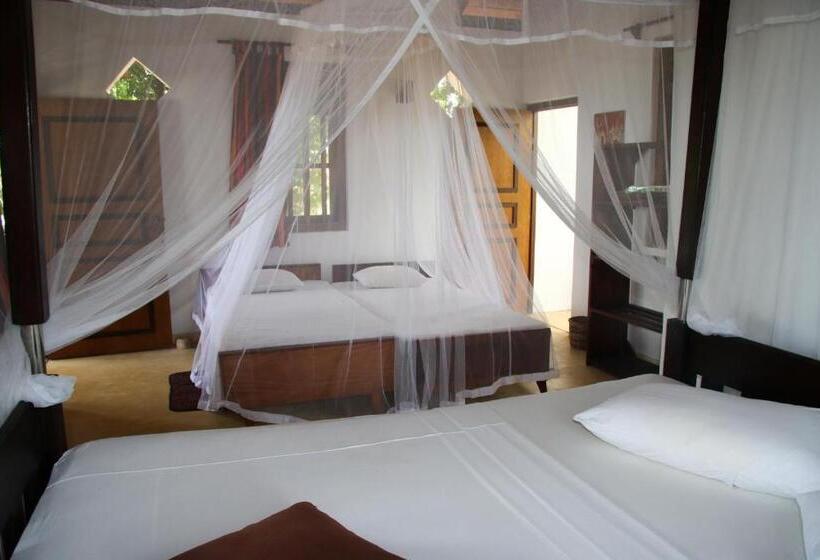 اتاق خانوادگی با چشمانداز دریا, Shiva S Beach Cabanas