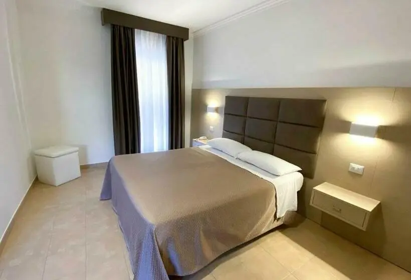 اتاق استاندارد با بالکن, Le Naiadi Park Hotel Sul Lago