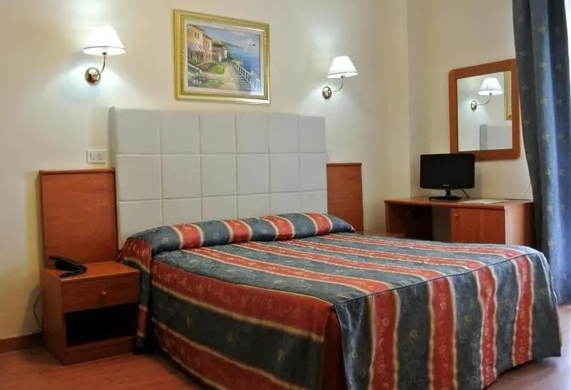 اتاق استاندارد یک نفره, Le Naiadi Park Hotel Sul Lago