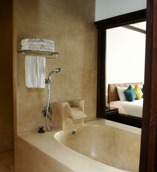 Deluxe Suite, Racha Kiri Resort & Spa, Khanom