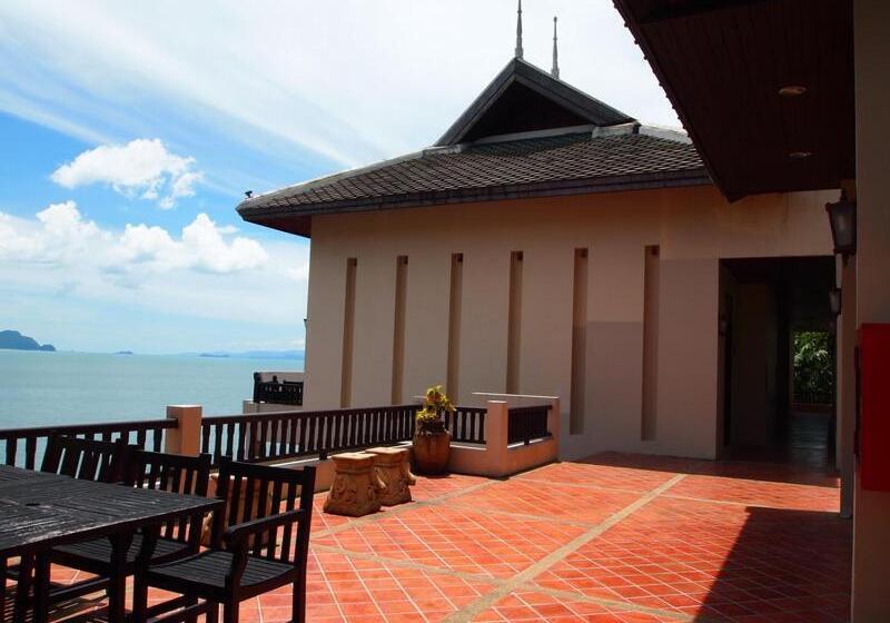 Deluxe Suite, Racha Kiri Resort & Spa, Khanom