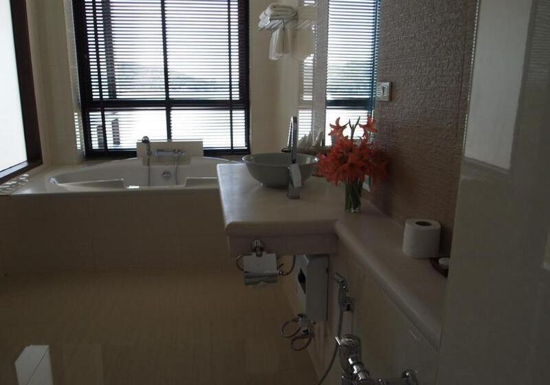 Люкс Superior, Racha Kiri Resort & Spa, Khanom