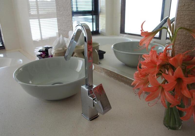 Superior Suite, Racha Kiri Resort & Spa, Khanom