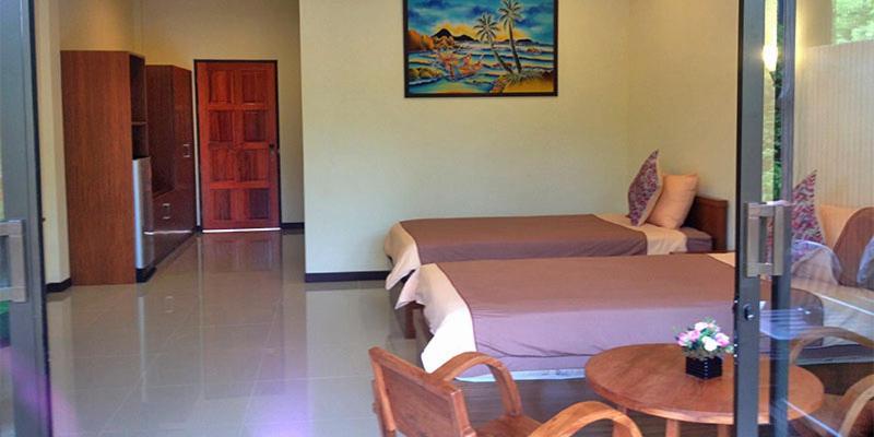 Номер Deluxe Вид на Бассейн, Baan Suan Villas Resort