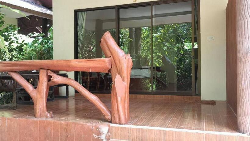 Вилла 1 Спальня Вид на Сад, Baan Suan Villas Resort