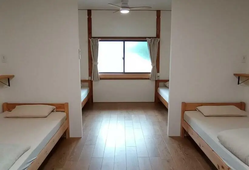 ファミリールーム, Guesthouse Tonari