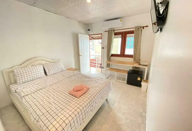 اتاق استاندارد, Baan Hall Hostel