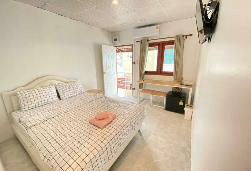 اتاق استاندارد, Baan Hall Hostel