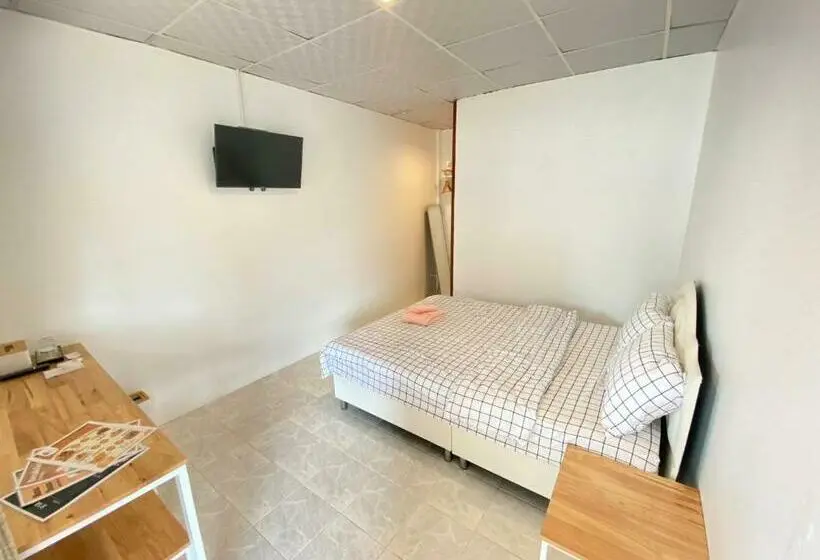 اتاق استاندارد, Baan Hall Hostel