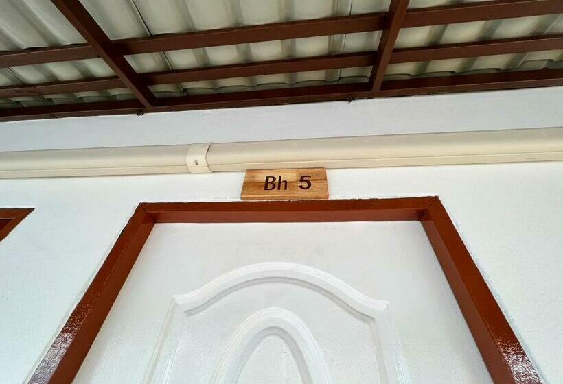 חדר סטנדרט, Baan Hall Hostel