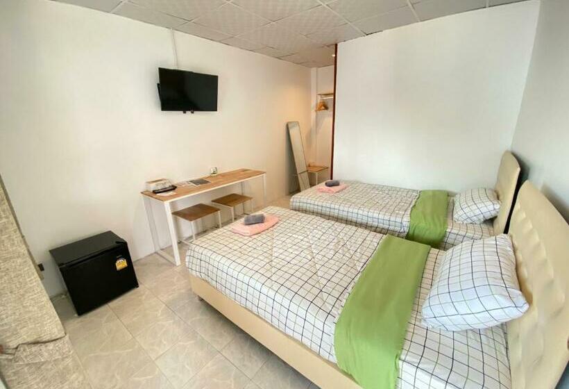 스탠다드 룸, Baan Hall Hostel