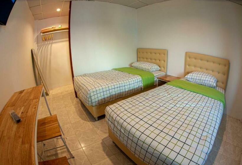 חדר סטנדרט, Baan Hall Hostel