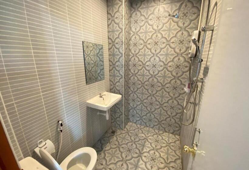 4인용 스탠다드 룸, Baan Hall Hostel