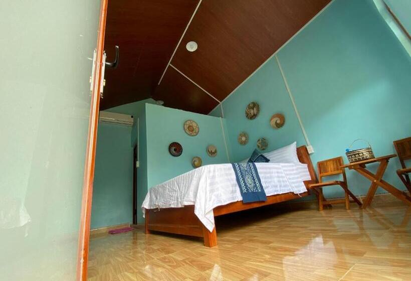 ویلای استاندارد با چشمانداز باغ, Tay Farmhouse