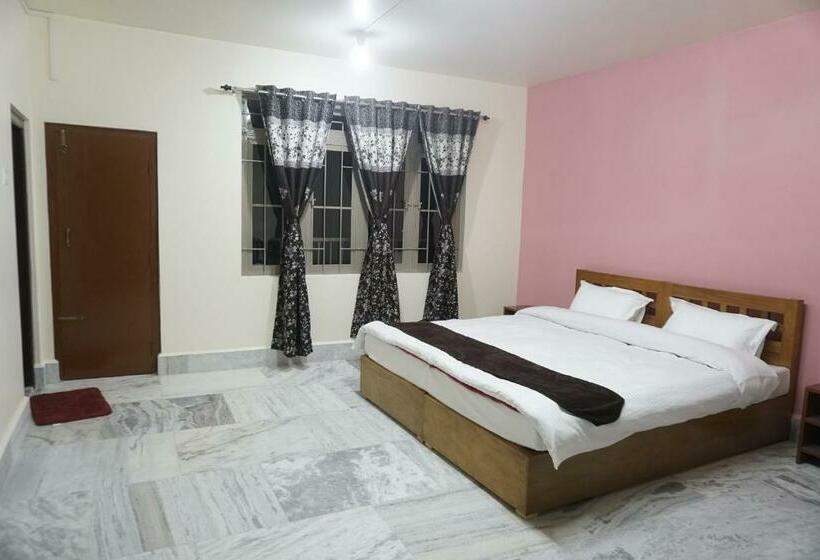 اتاق خانوادگی, Miracle Springs Guest House