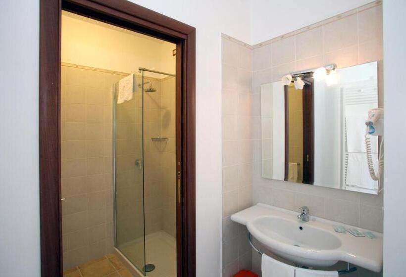 חדר סטנדרט לארבעה, Agricostella Agriturismo Vieste