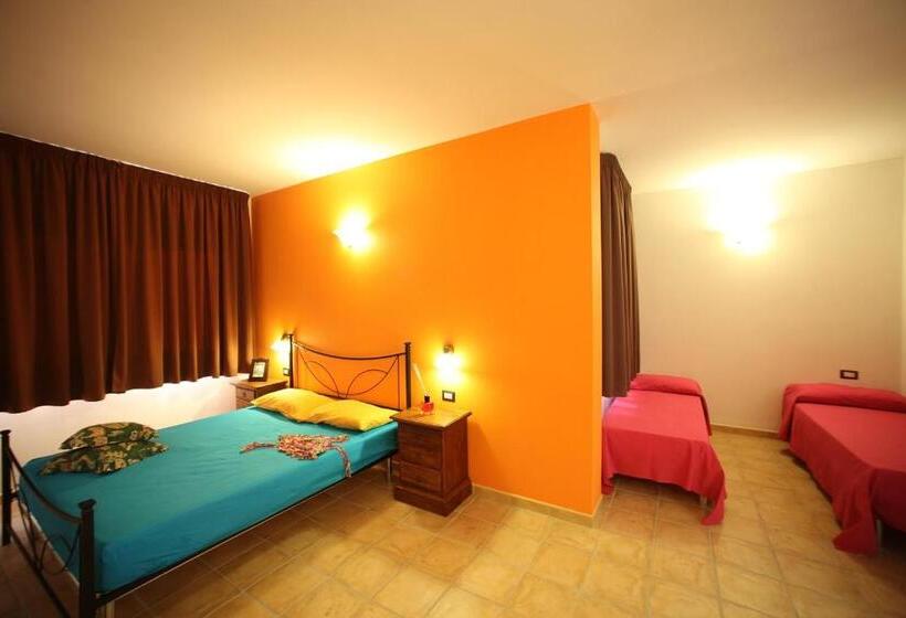 חדר סטנדרט לארבעה, Agricostella Agriturismo Vieste