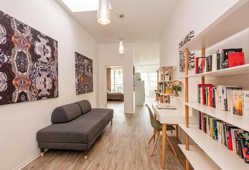 سوئیت پنت هاوس, Apartments Rosenthal Residence