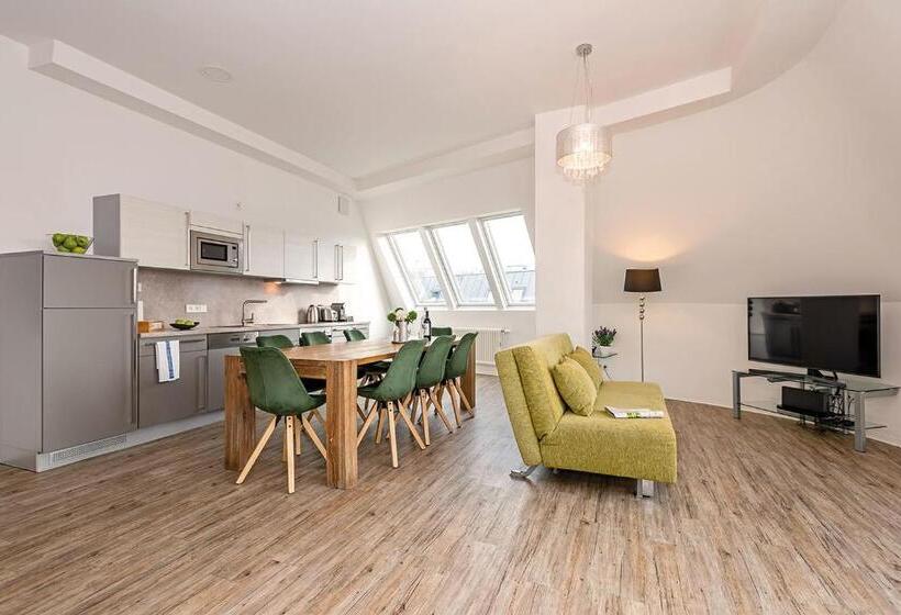 سوئیت پنت هاوس, Apartments Rosenthal Residence