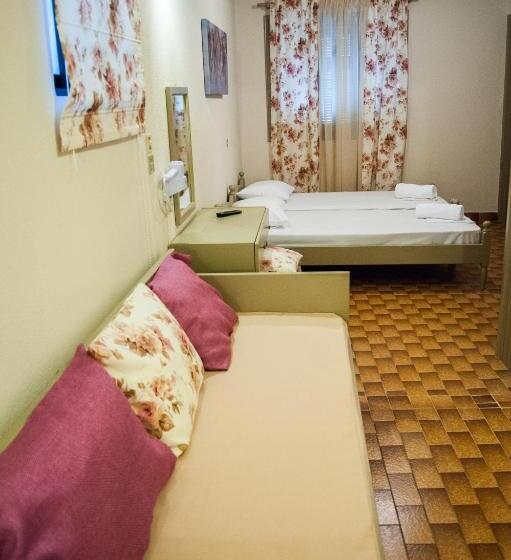 4인용 스탠다드 룸, Argostoli